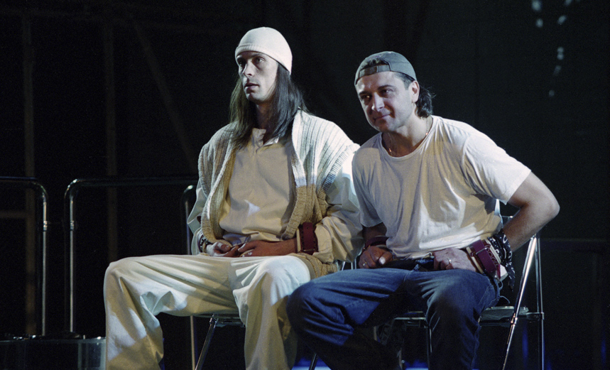 Пролетая над гнездом кукушки. Затмение