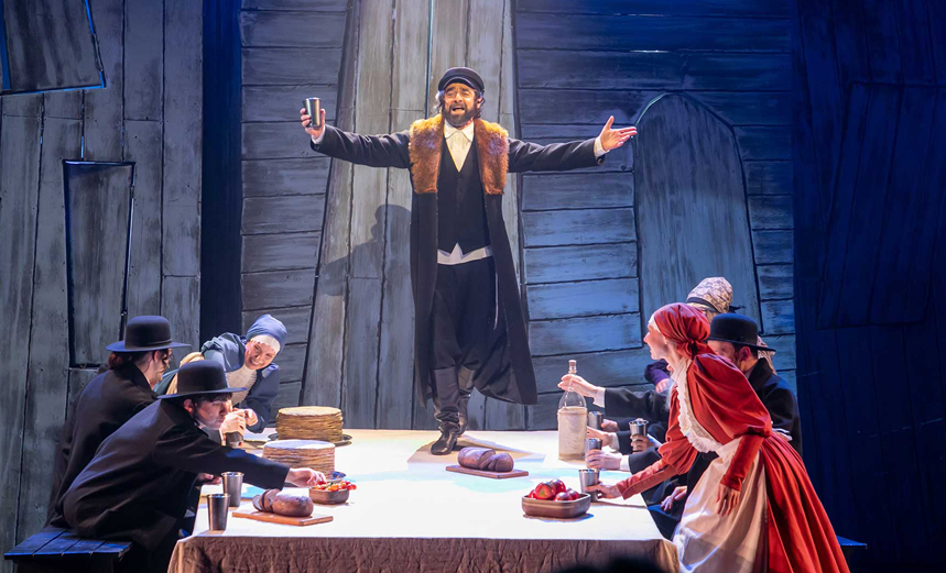 Между двух миров